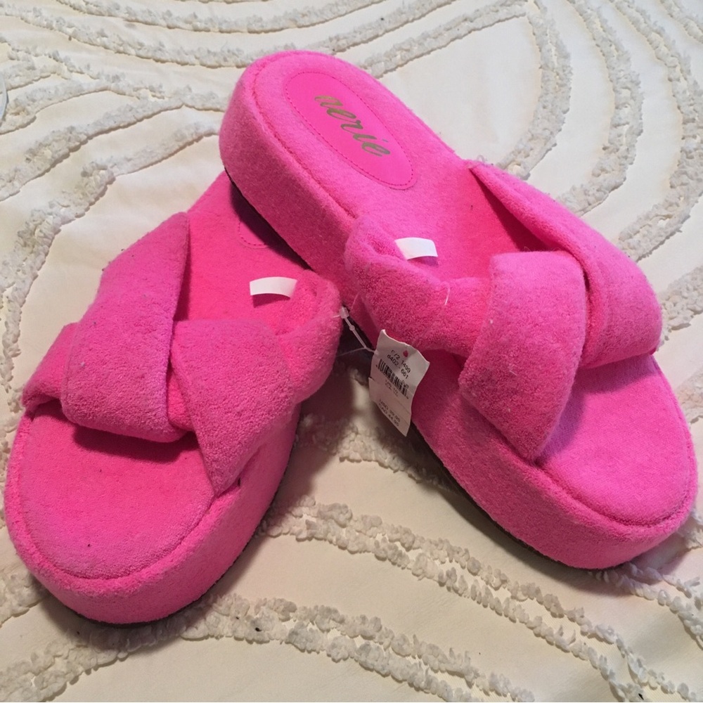aerie Hot Pink Plush Platform Slide Sandals - Picture 2 of 5